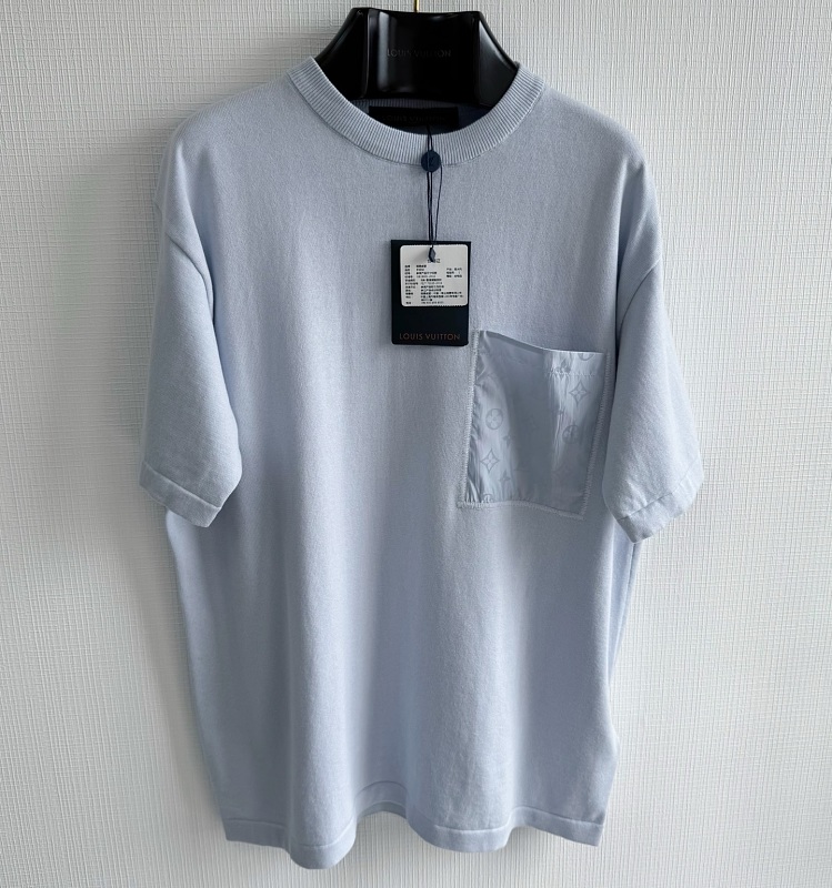 Tee from Scarlettluxury