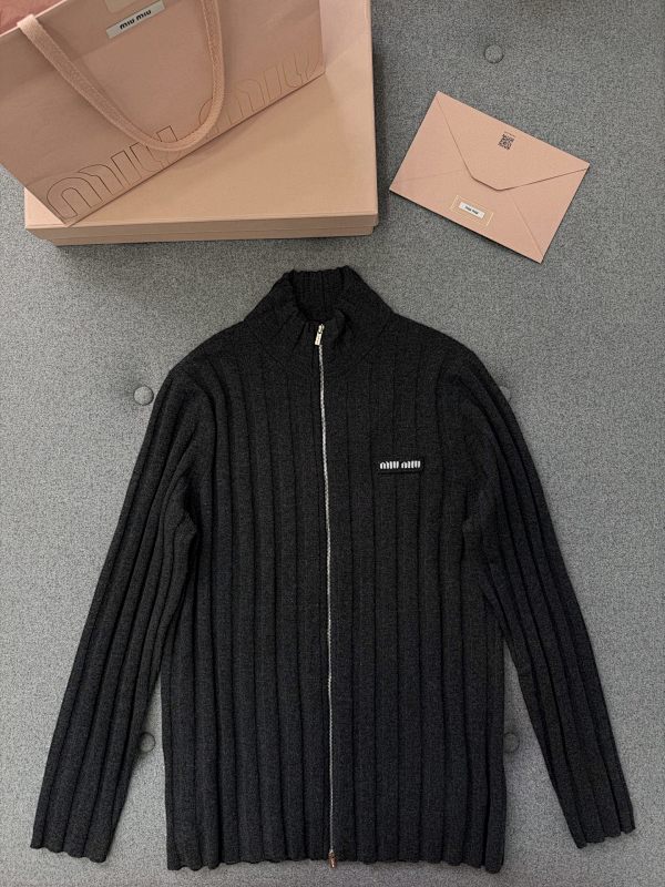 Sweater from Scarlettluxury