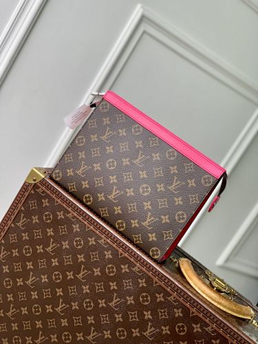 Louis Vuitton clutch