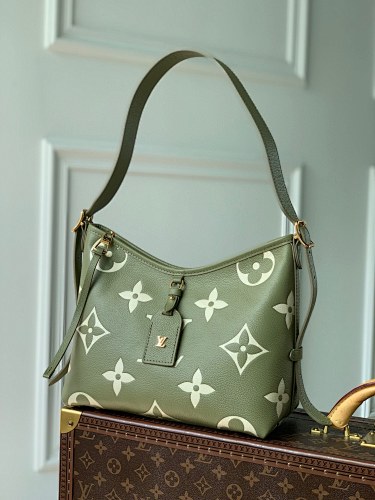 Louis Vuitton crossbody bag