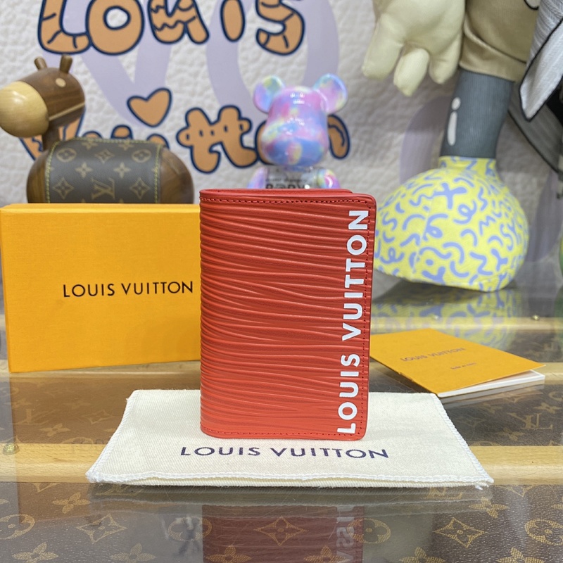 Louis Vuitton Epi XL Epi 7.5 X 11.1 X 1cm