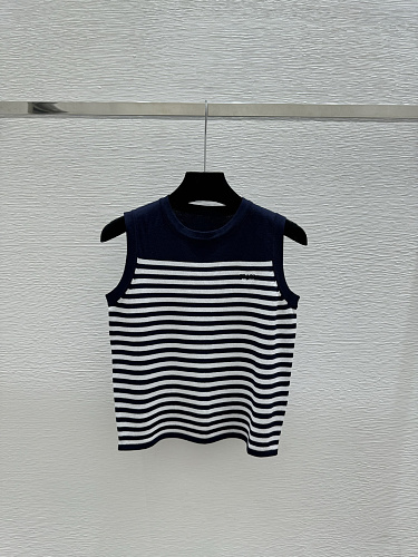 Sweater from Scarlettluxury