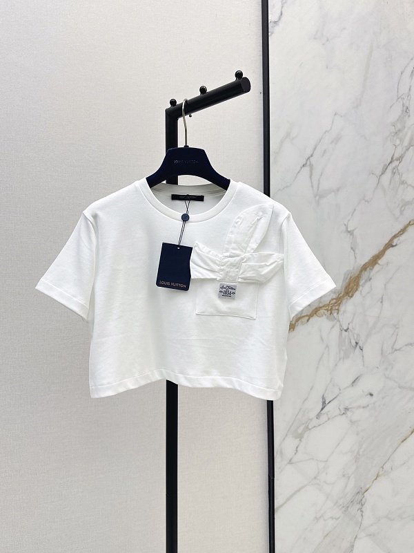 Tee from Scarlettluxury
