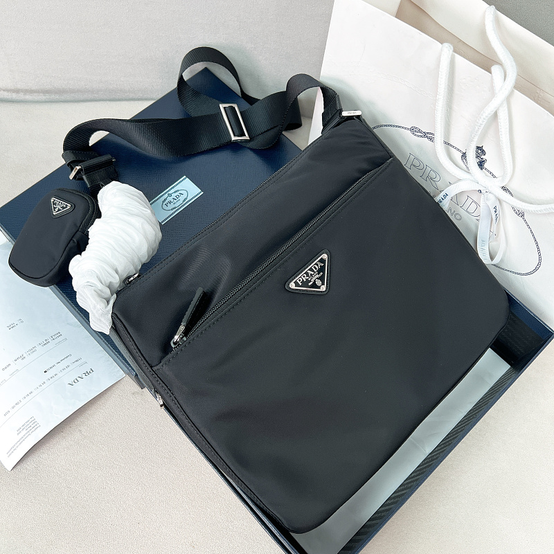 Messenger bag from Scarlettluxury
