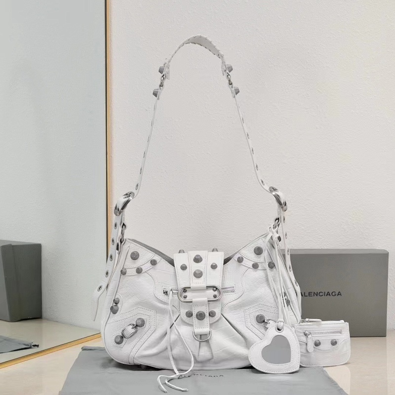 Shoulder bag from Scarlettluxury