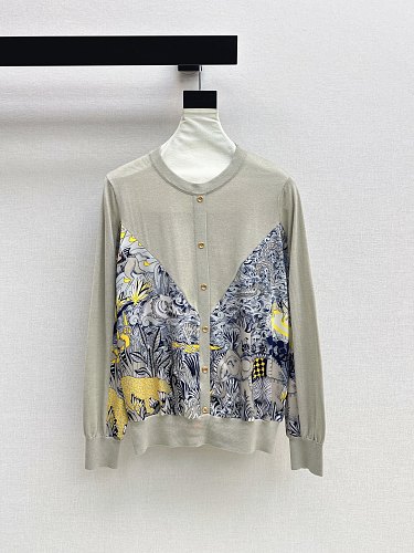 Sweater from Scarlettluxury