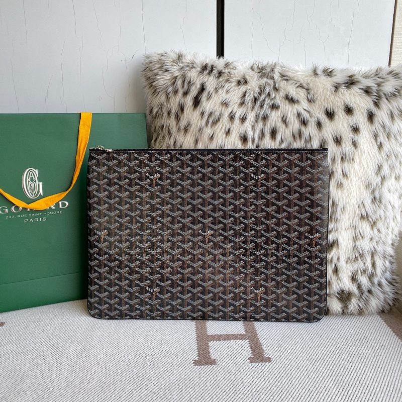 Goyard clutch