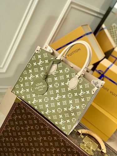 Louis Vuitton bag