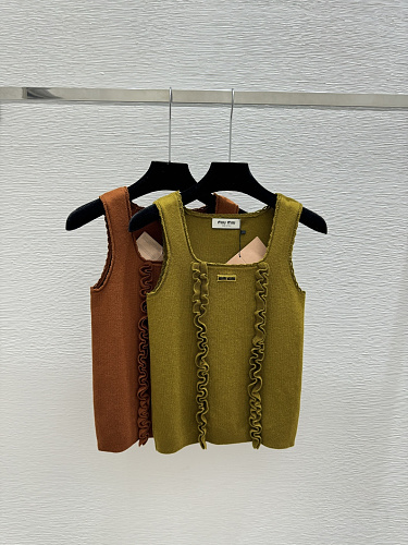 Sweater from Scarlettluxury