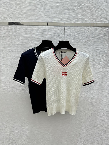Sweater from Scarlettluxury