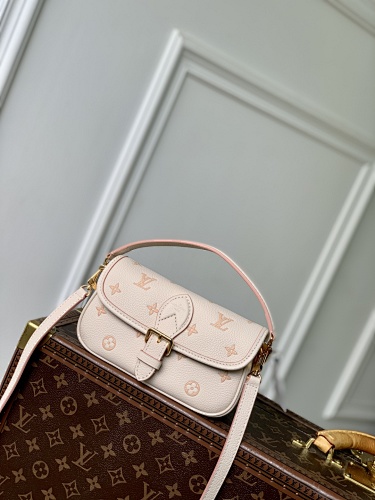 Louis Vuitton card holder