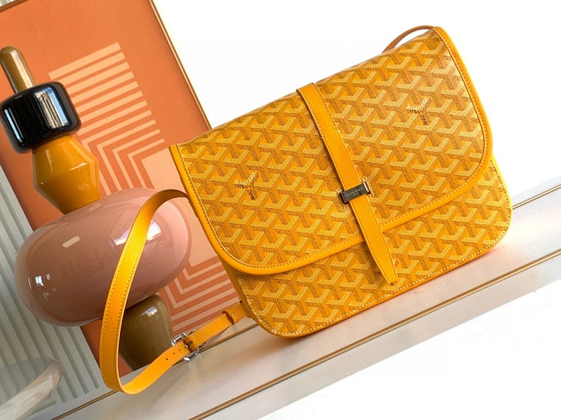 Messenger bag from Scarlettluxury
