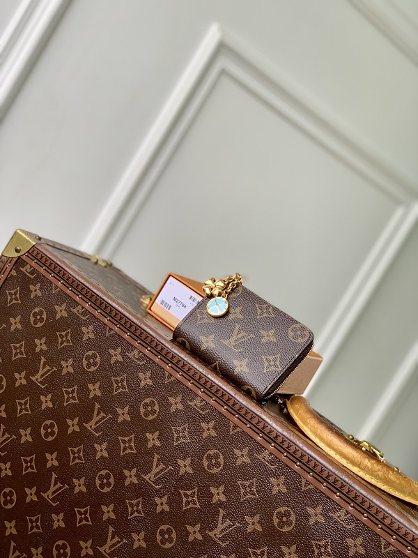 Louis Vuitton coin purse
