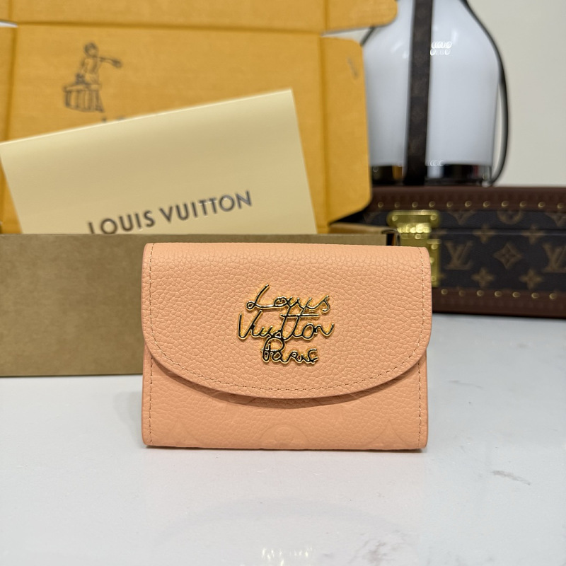 Coin purse from Scarlettluxury