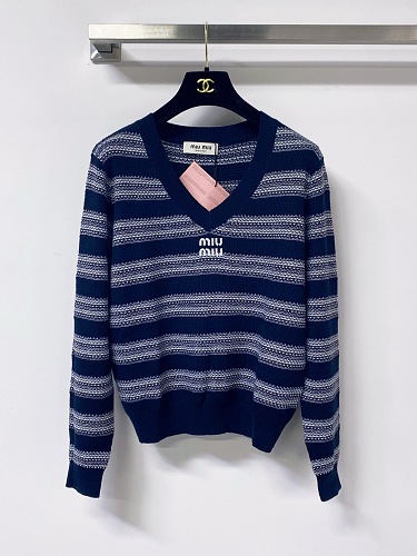 Long sleeve from Scarlettluxury