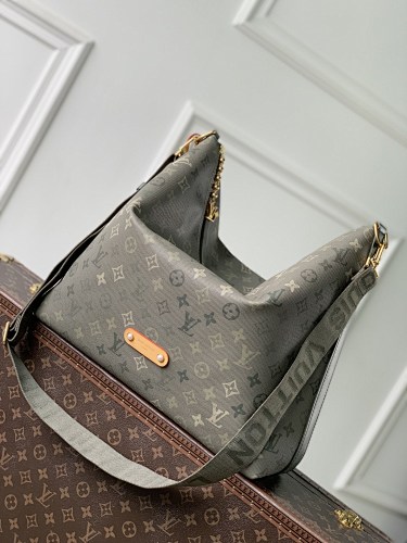 Louis Vuitton shoulder bag