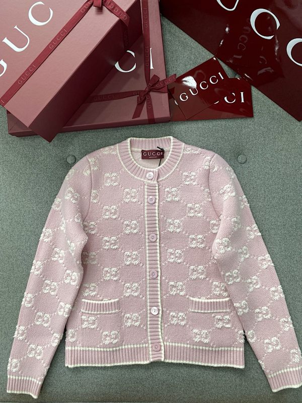 Sweater from Scarlettluxury