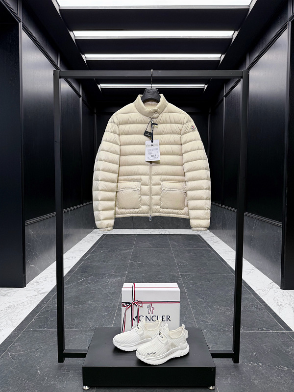 Moncler shopping bag