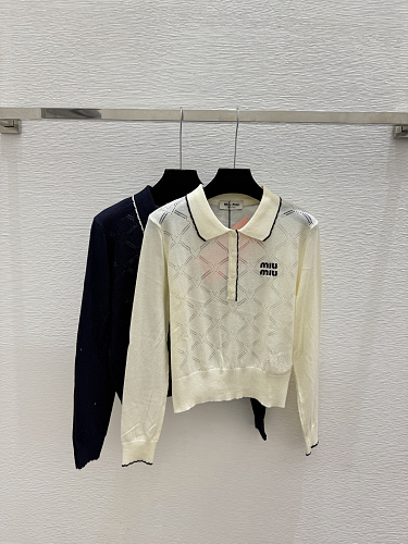Sweater from Scarlettluxury