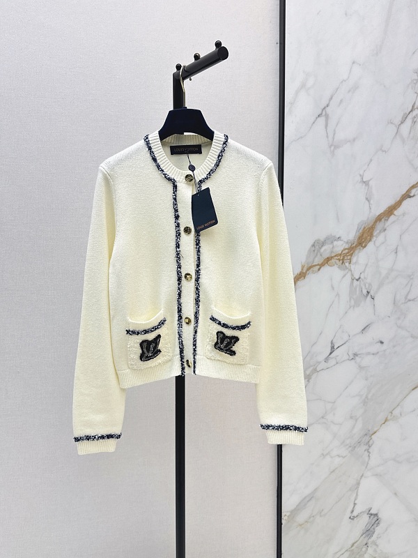Sweater from Scarlettluxury