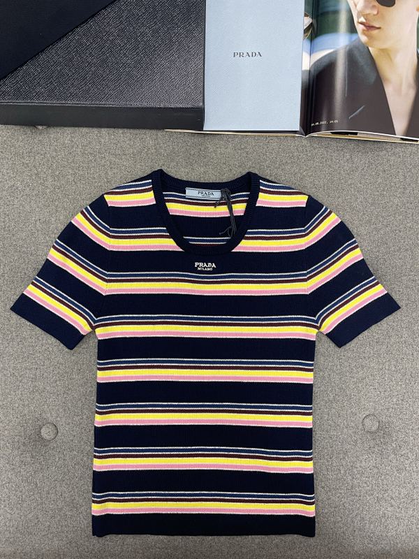 Sweater from Scarlettluxury