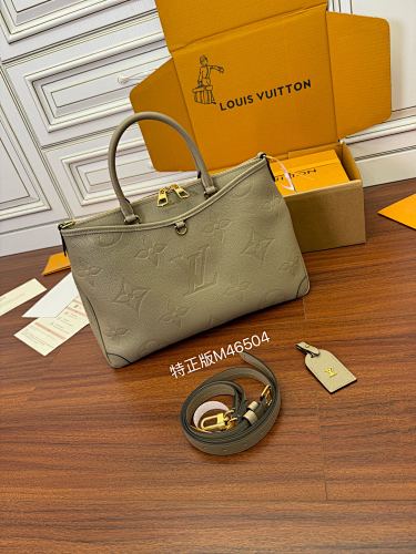 Louis Vuitton bag