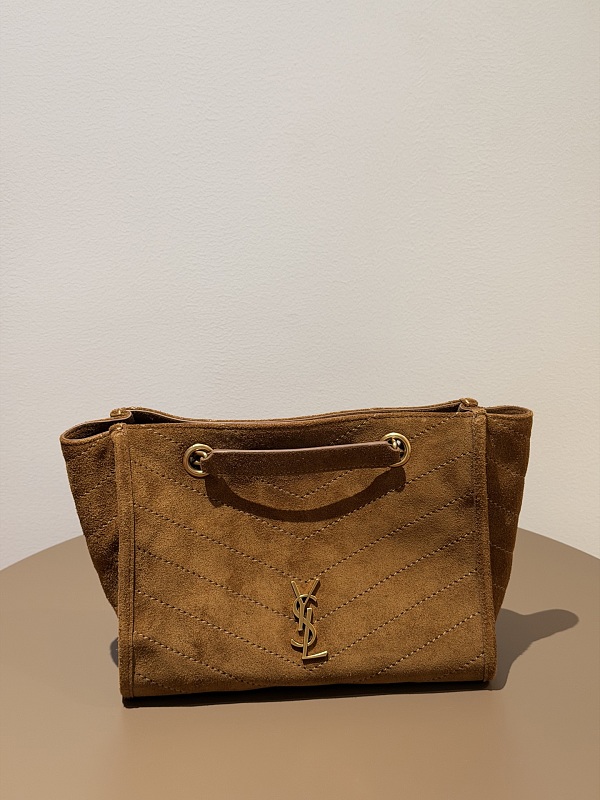 Shopping bag from Scarlettluxury