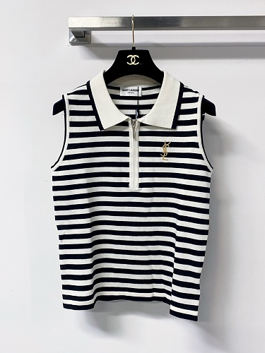 Sweater from Scarlettluxury