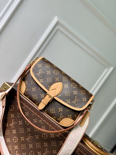 Louis Vuitton belt