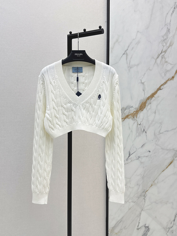 Sweater from Scarlettluxury