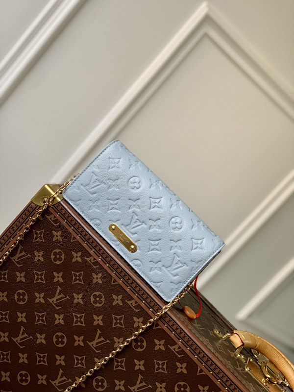 Louis Vuitton crossbody bag