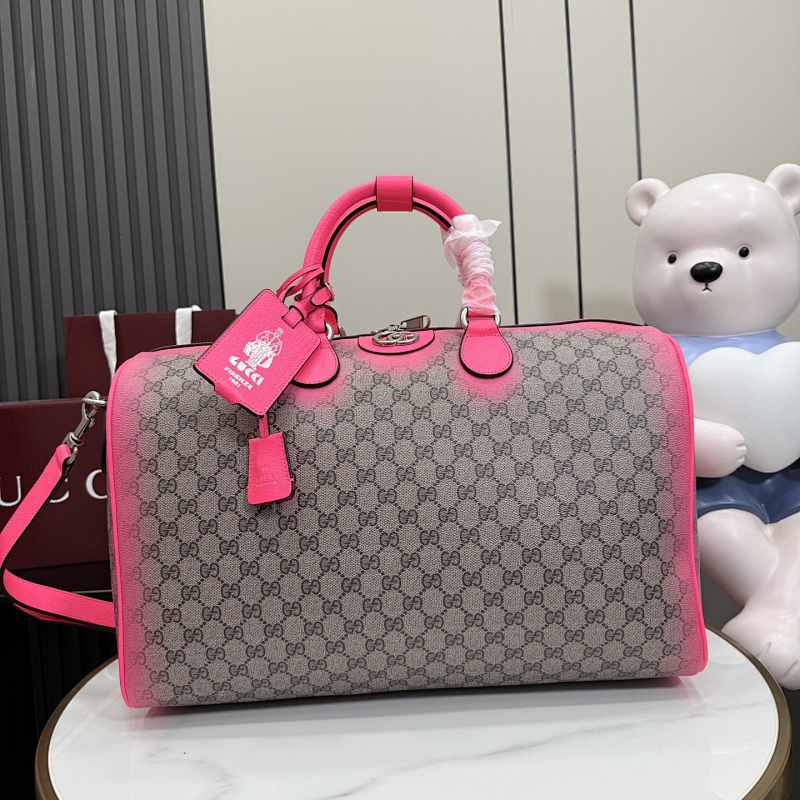 Travel bag from Scarlettluxury