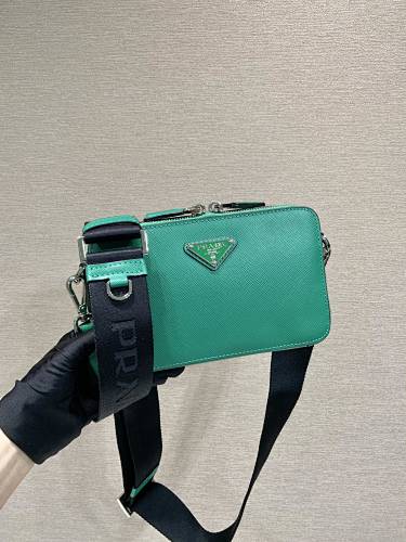 Brique Saffiano 19x 11.5x 3.5cm
