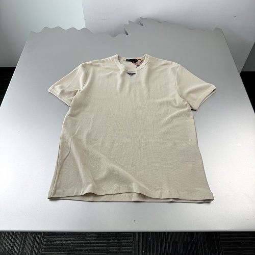 Tee from Scarlettluxury