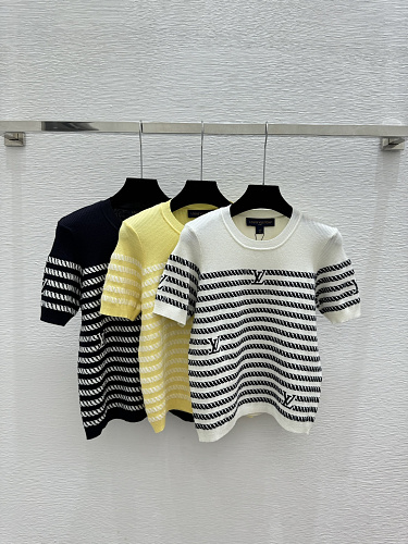 Sweater from Scarlettluxury