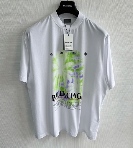Tee from Scarlettluxury