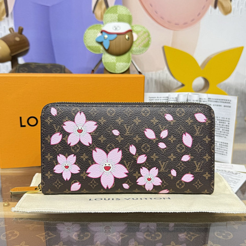 Louis Vuitton clutch