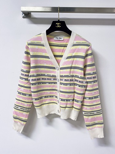 Sweater from Scarlettluxury