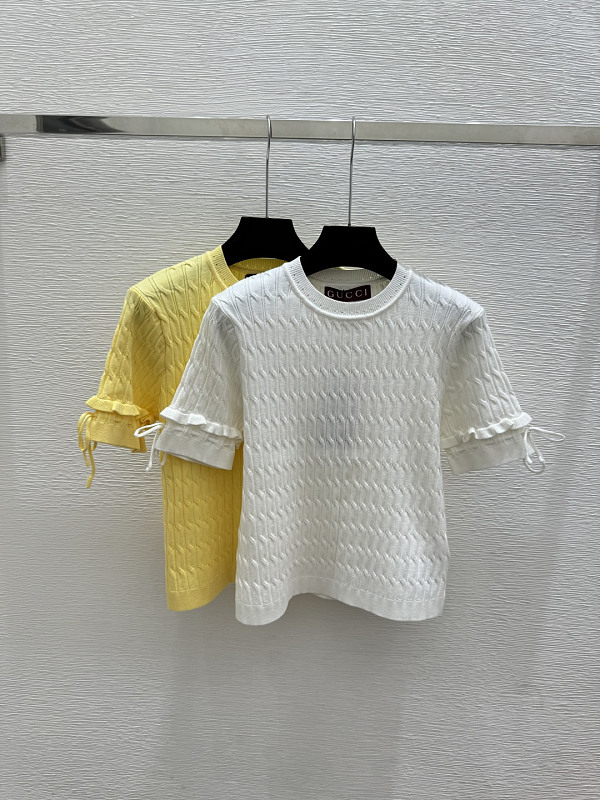 Sweater from Scarlettluxury