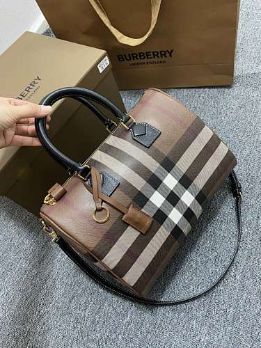 Crossbody bag from Scarlettluxury