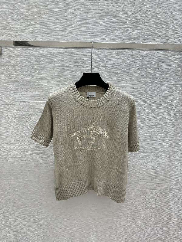 Sweater from Scarlettluxury