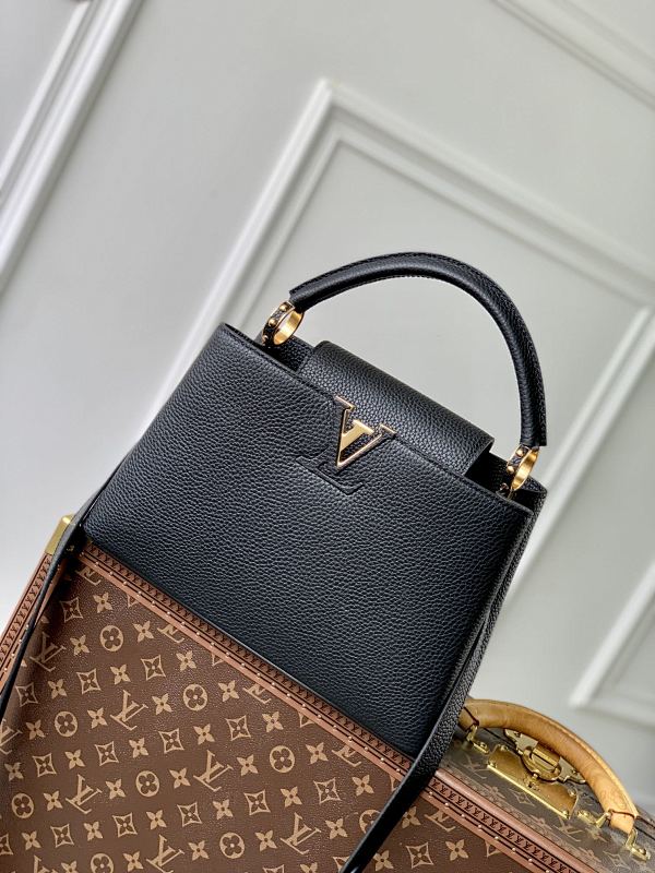 Louis Vuitton crossbody bag