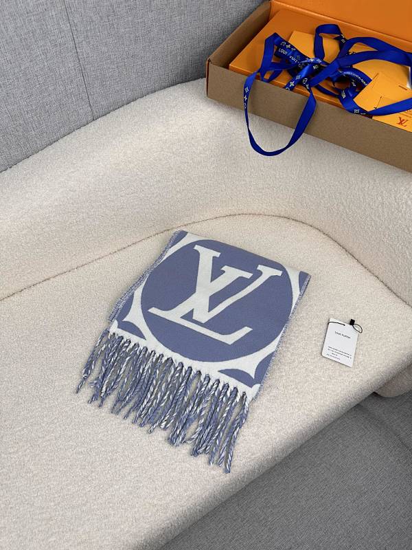 Louis Vuitton scarf