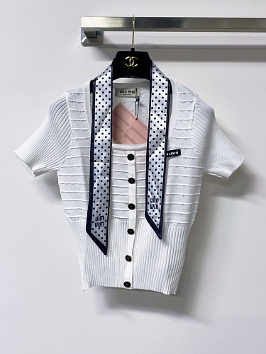 Tee from Scarlettluxury