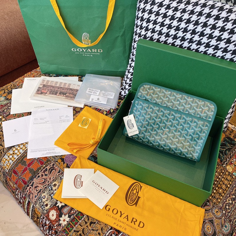 Goyard bag
