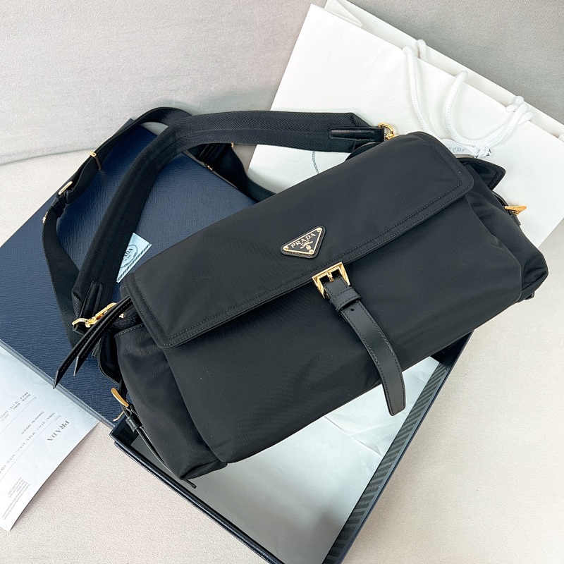 Messenger bag from Scarlettluxury