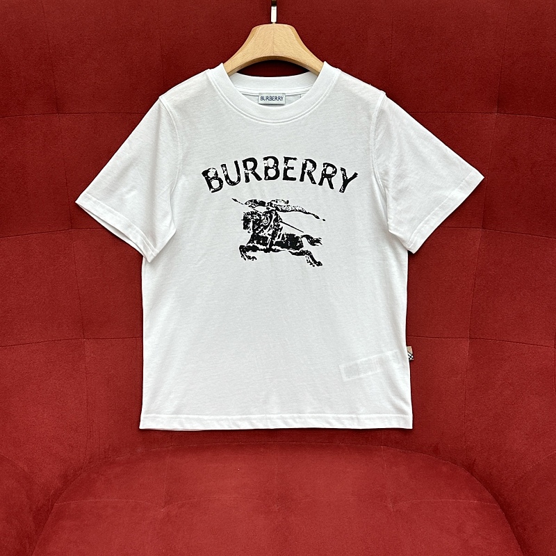 Burberry tee