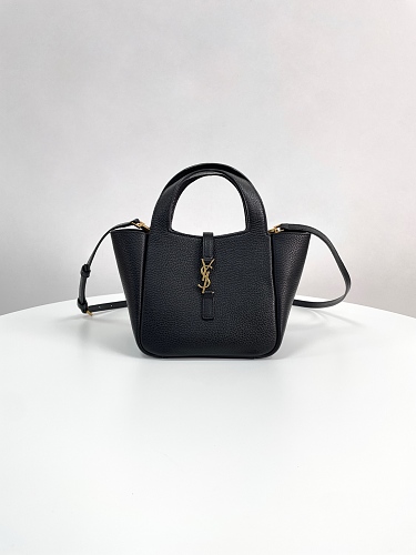 Crossbody bag from Scarlettluxury