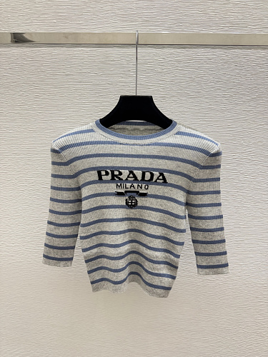 Sweater from Scarlettluxury
