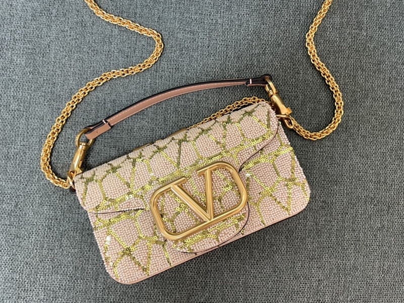 Valentino VLogo Signature